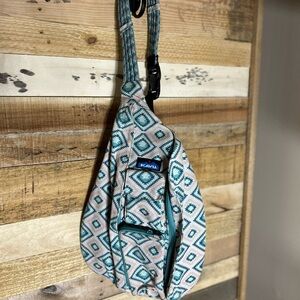 Kavu Teal and Cream Geometric Sling Bag